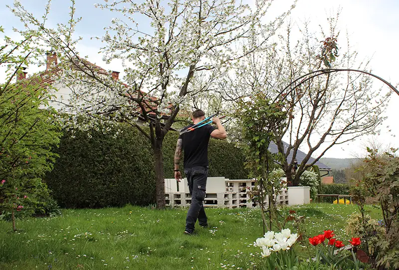 Gartenarbeit